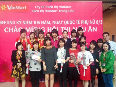 Hào Hứng Với “Hội Thi Nấu Ăn” 8/3 Tại VinMart Trung Hòa